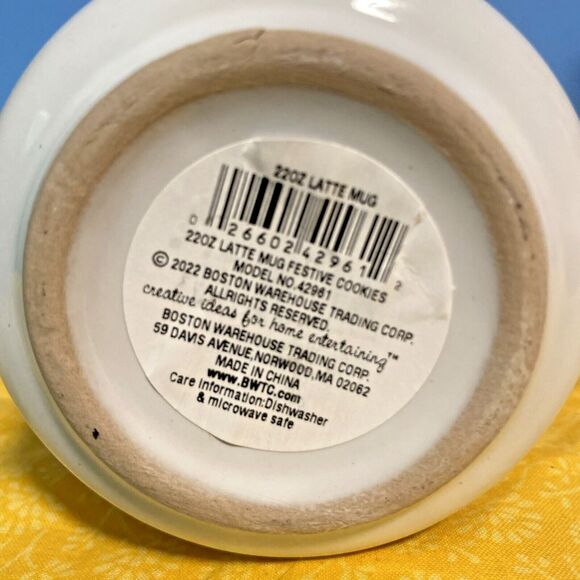 Boston Warehouse 20 oz Latte Mug Holiday Christmas Festive Cookies 22oz New 2022 - Picture 6 of 6